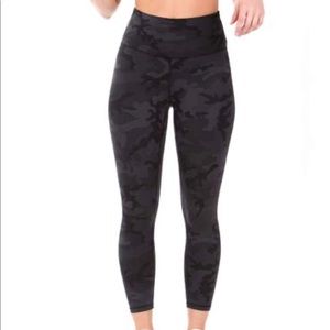 Ptula Stealth Legging, Black Camo, XXL, NWT
